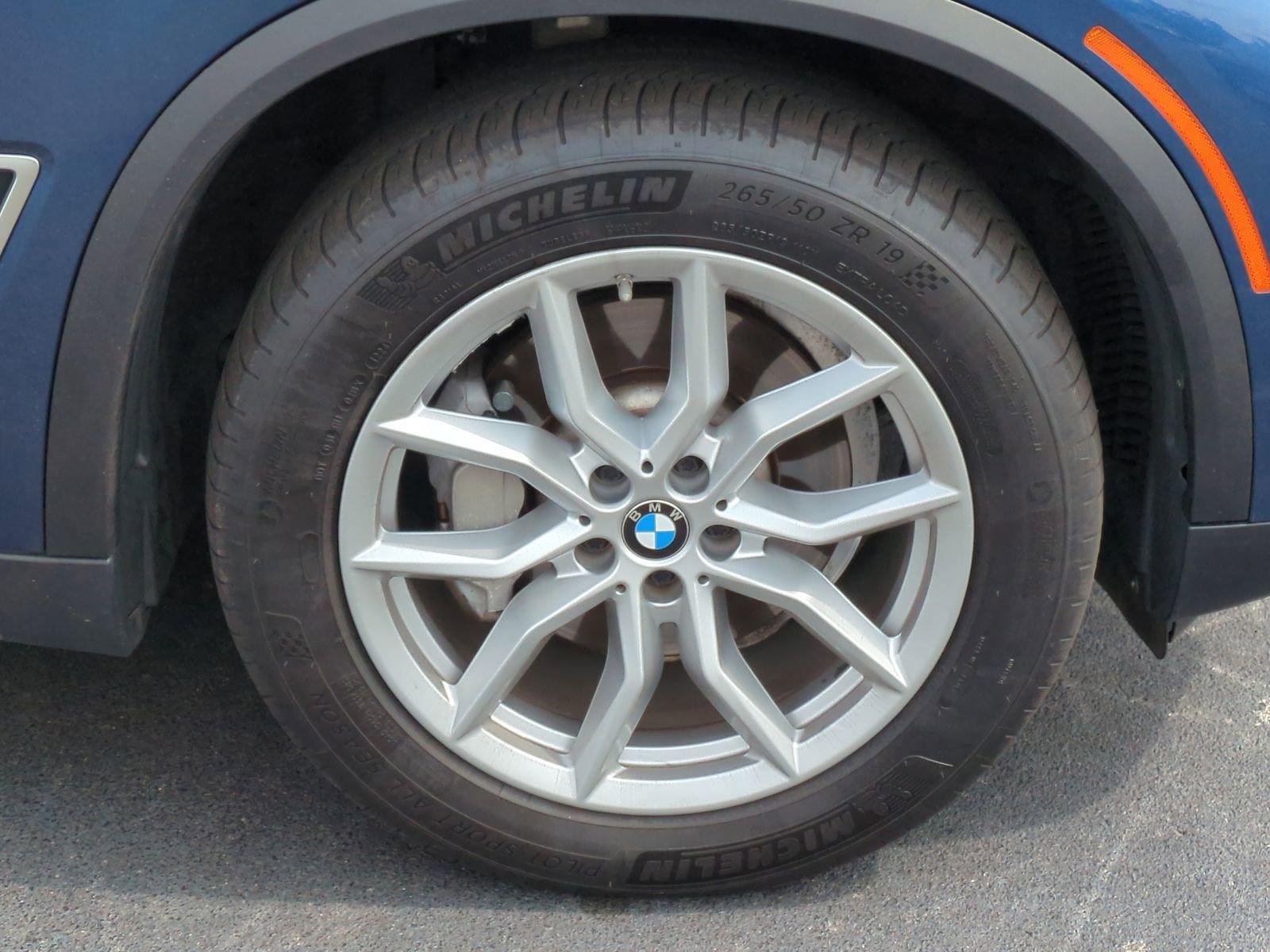 Used 2020 BMW X5 xDrive40i w/ Premium Package AWD/4WD image 13