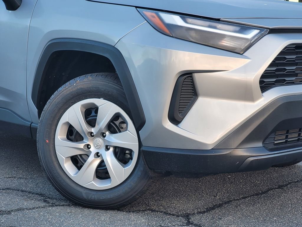 New 2025 Toyota RAV4 LE image 3