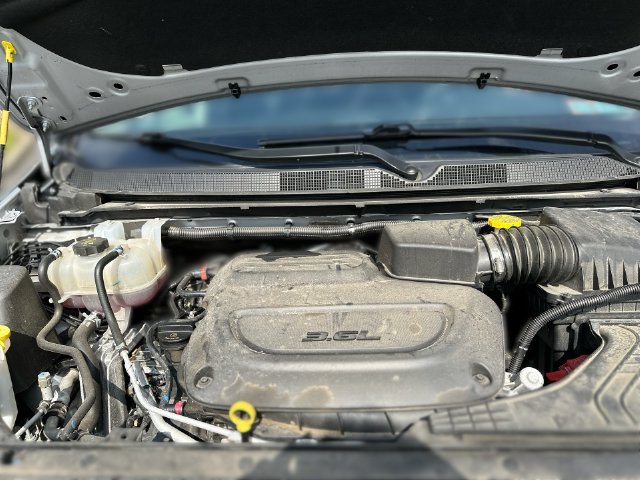 Used 2024 Chrysler Pacifica Touring-L FWD image 26