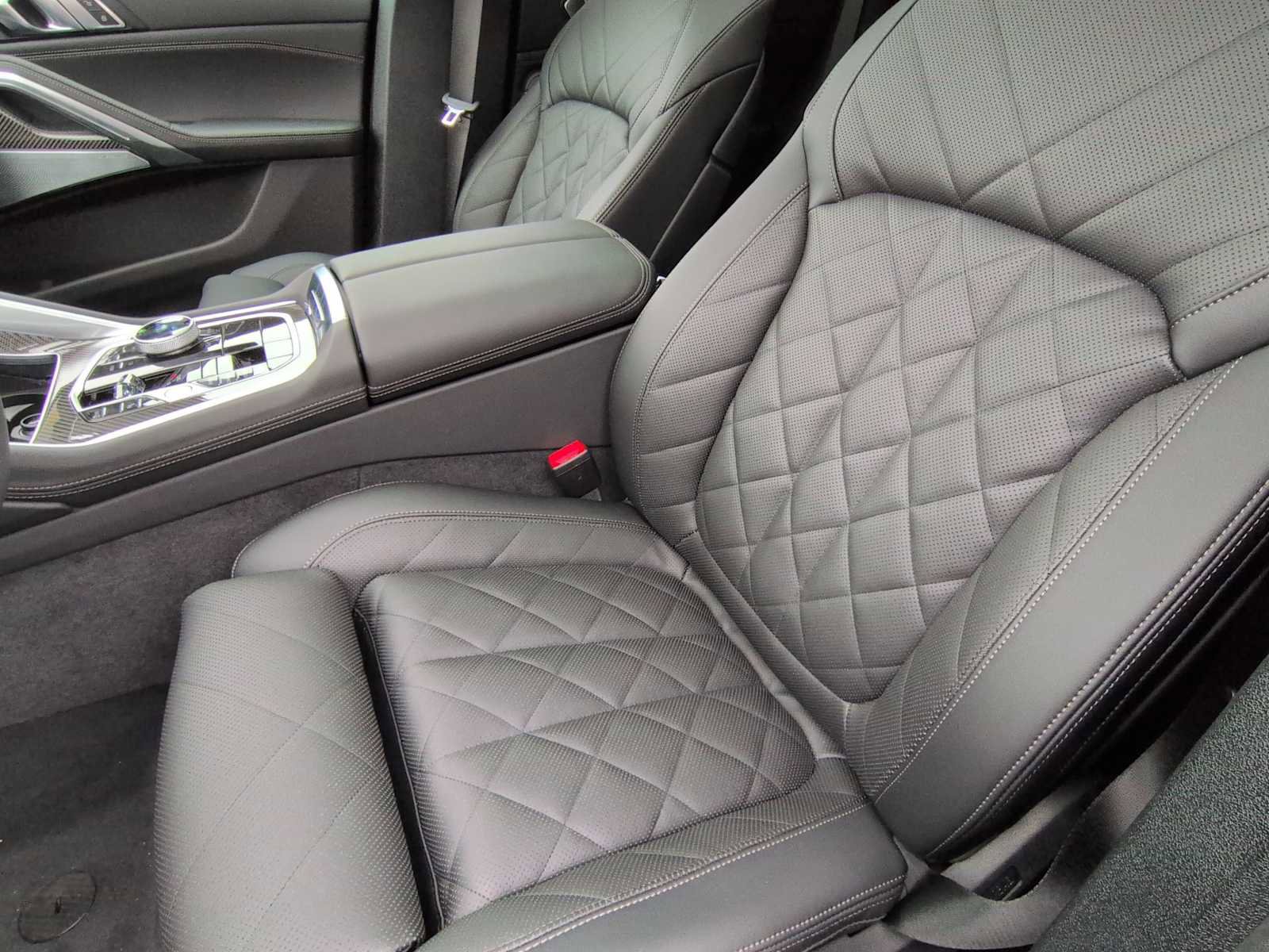 New 2026 BMW X6 M60i image 17