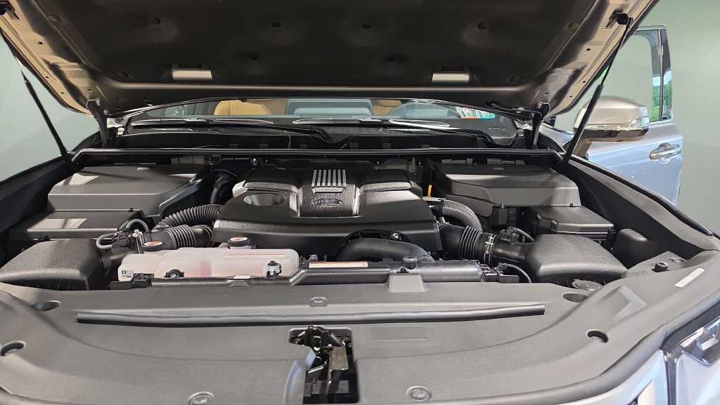 New 2026 Lexus LX 600 4WD w/ Luxury Package image 11