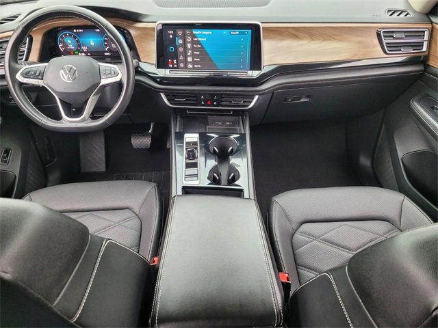 Used 2024 Volkswagen Atlas SE image 14