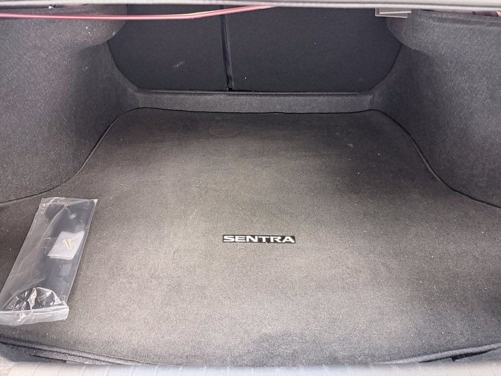 Used 2024 Nissan Sentra SR FWD image 28