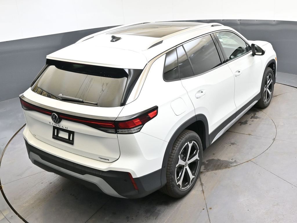 New 2026 Volkswagen Tiguan SE image 48