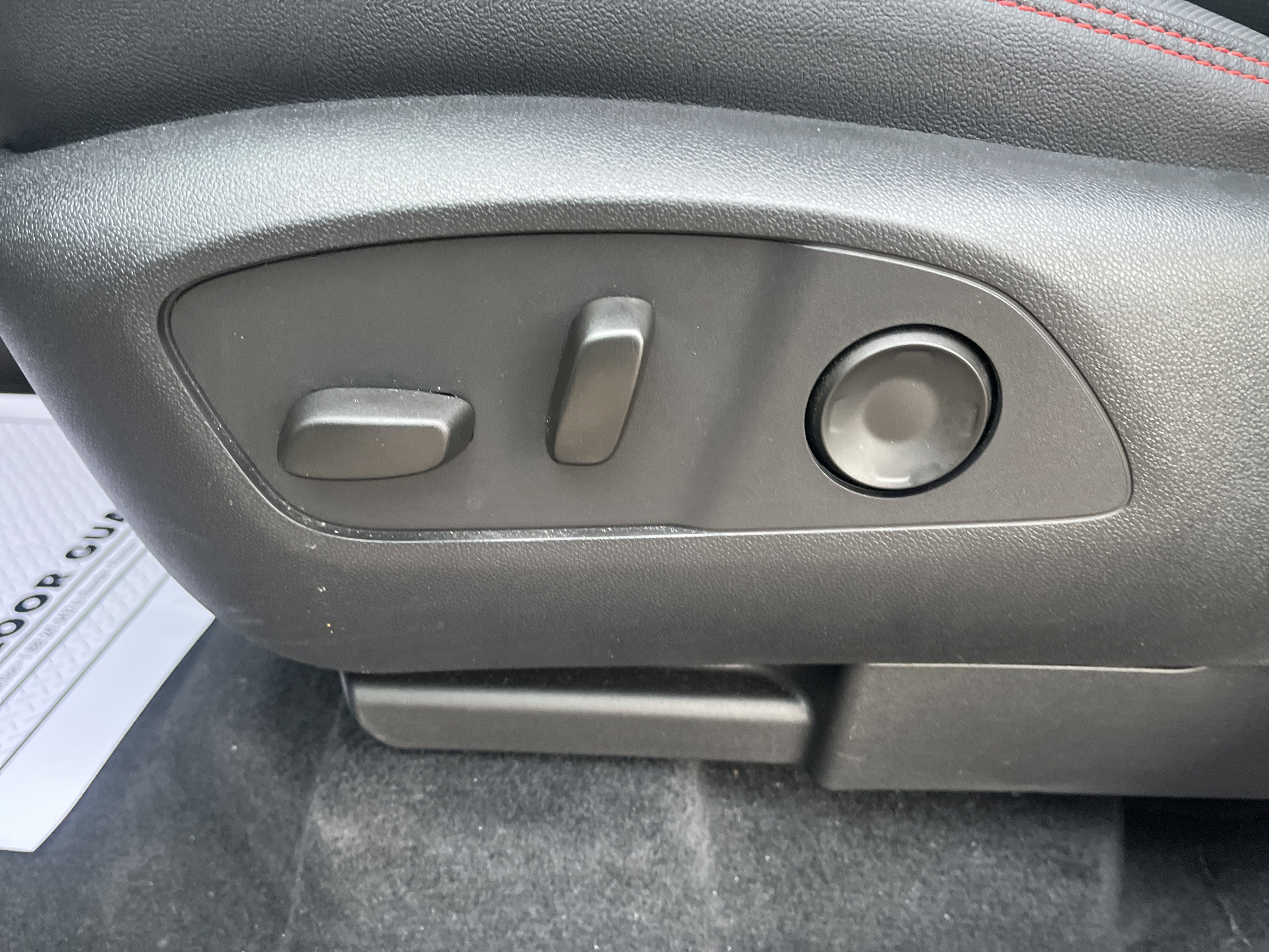 Used 2024 Chevrolet Traverse RS w/ LPO, Floor Liner Package image 10