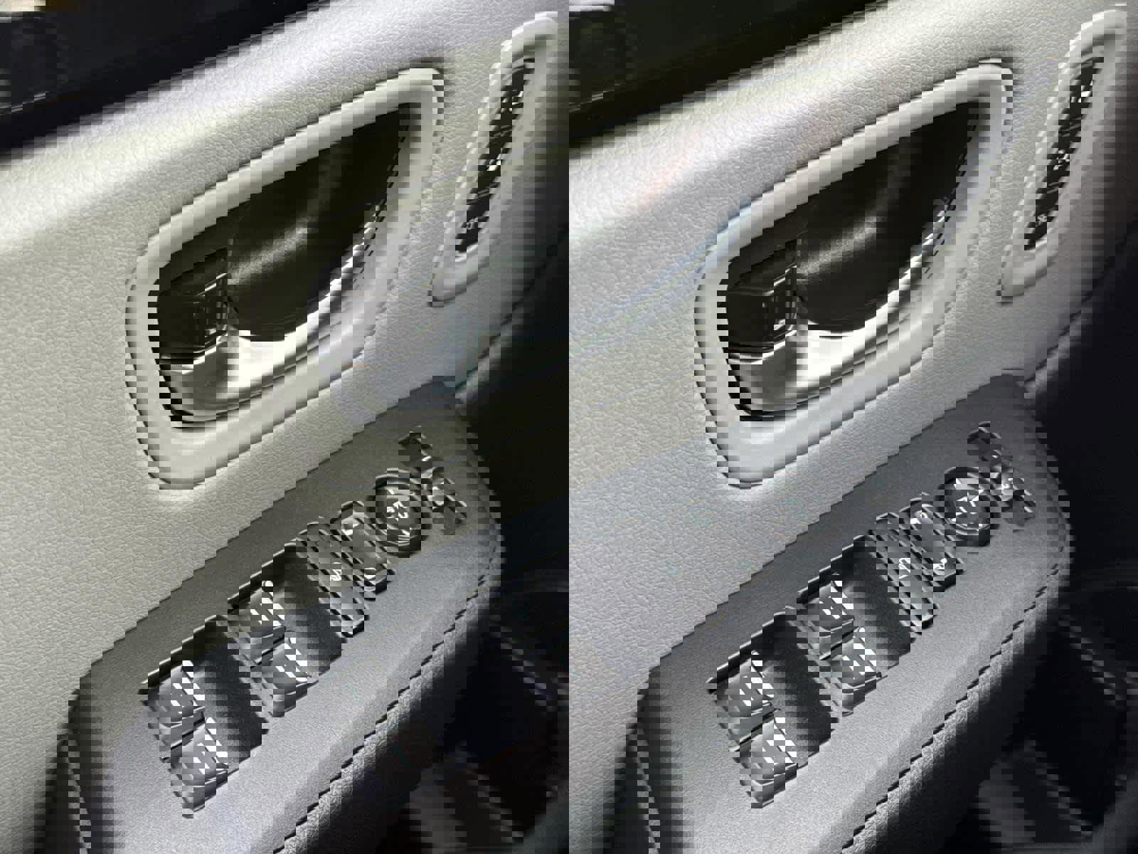 New 2025 Honda Pilot Touring image 25