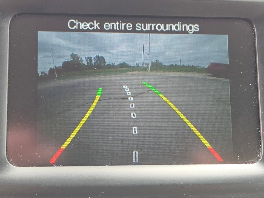 Used 2015 Jeep Cherokee Latitude AWD/4WD image 9