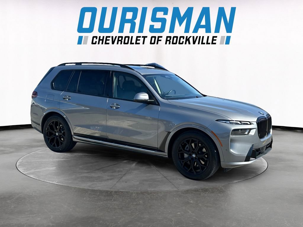 Used 2024 BMW X7 xDrive40i w/ Premium Package image 1