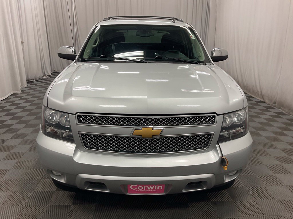 Used 2013 Chevrolet Avalanche LTZ AWD/4WD image 8