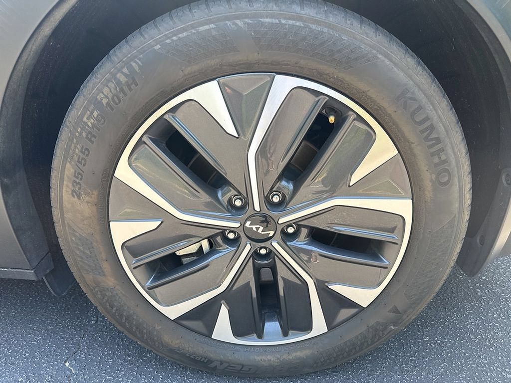Used 2024 Kia EV6 Light RWD image 8