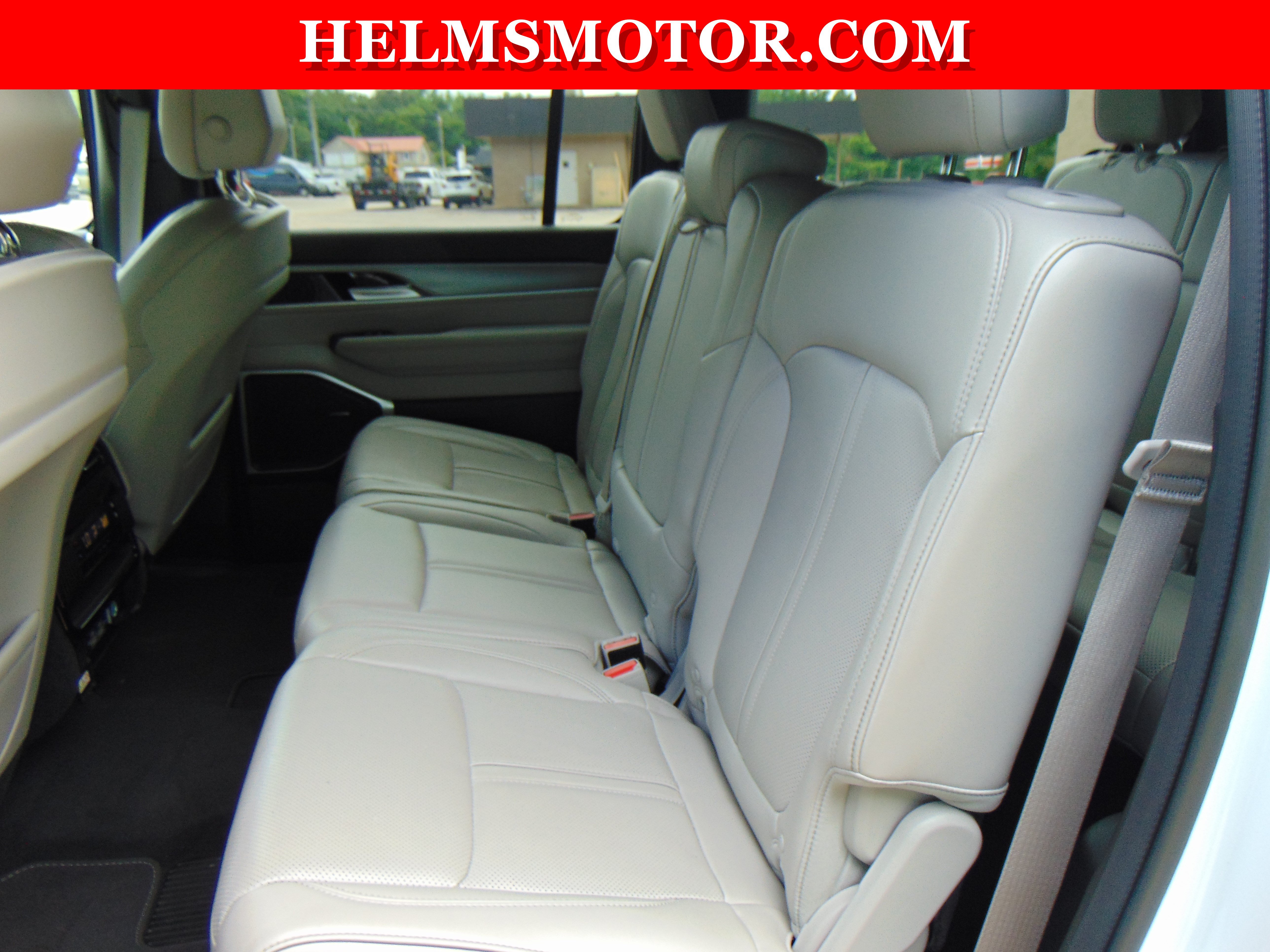 Certified 2025 Jeep Wagoneer 4WD image 35