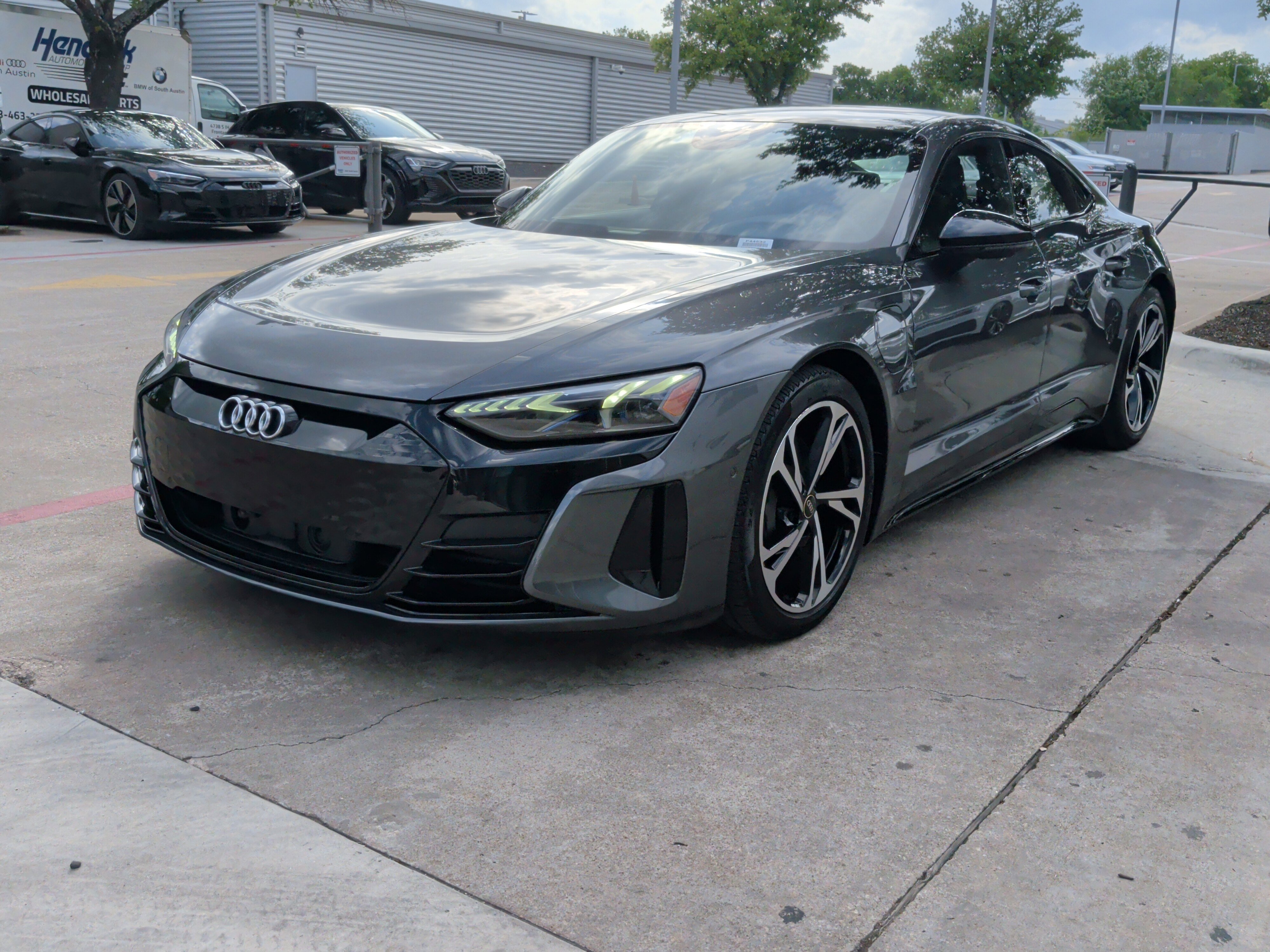 Certified 2022 Audi e-tron GT Prestige w/ Prestige Package AWD/4WD image 5