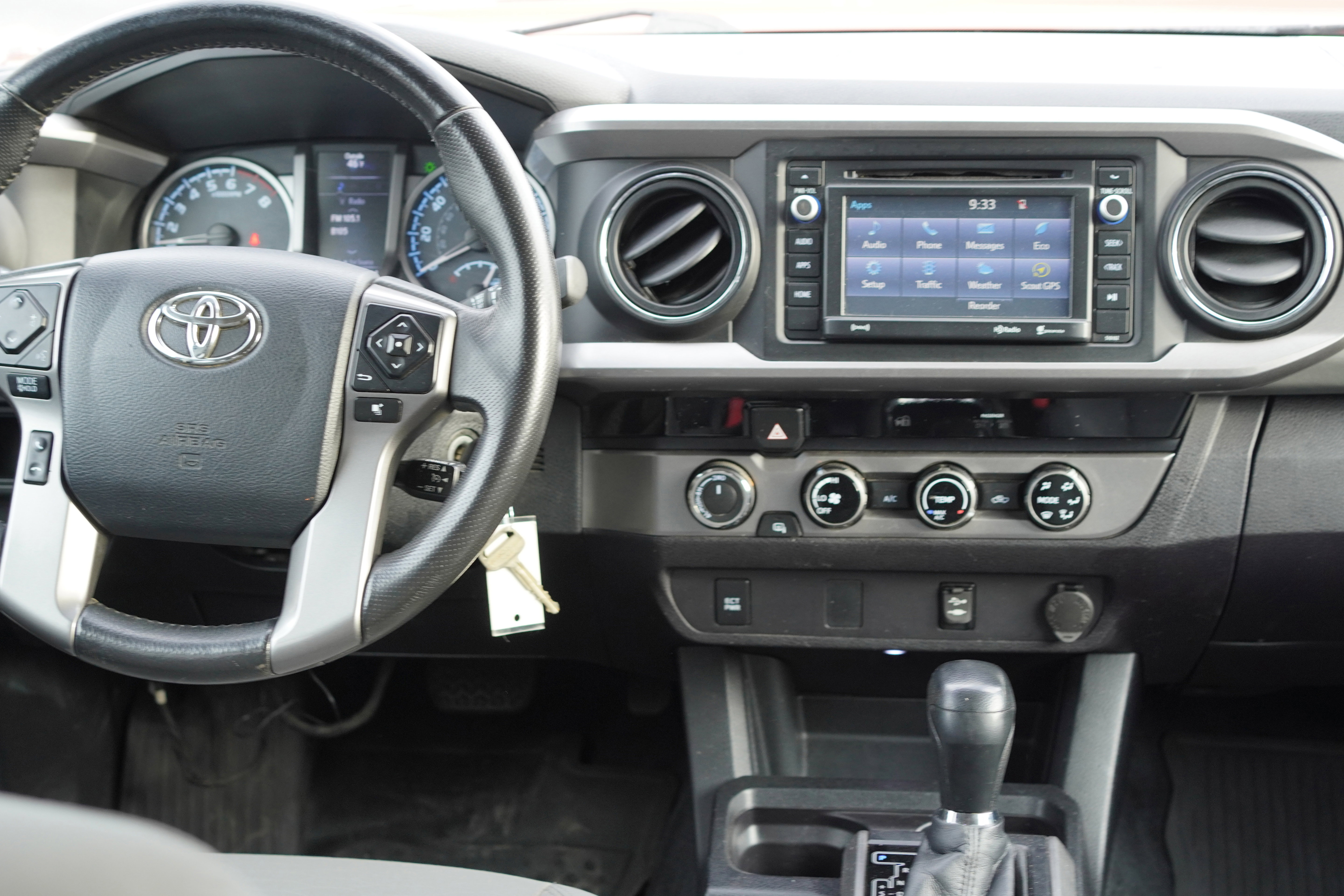 Used 2017 Toyota Tacoma SR5 image 19