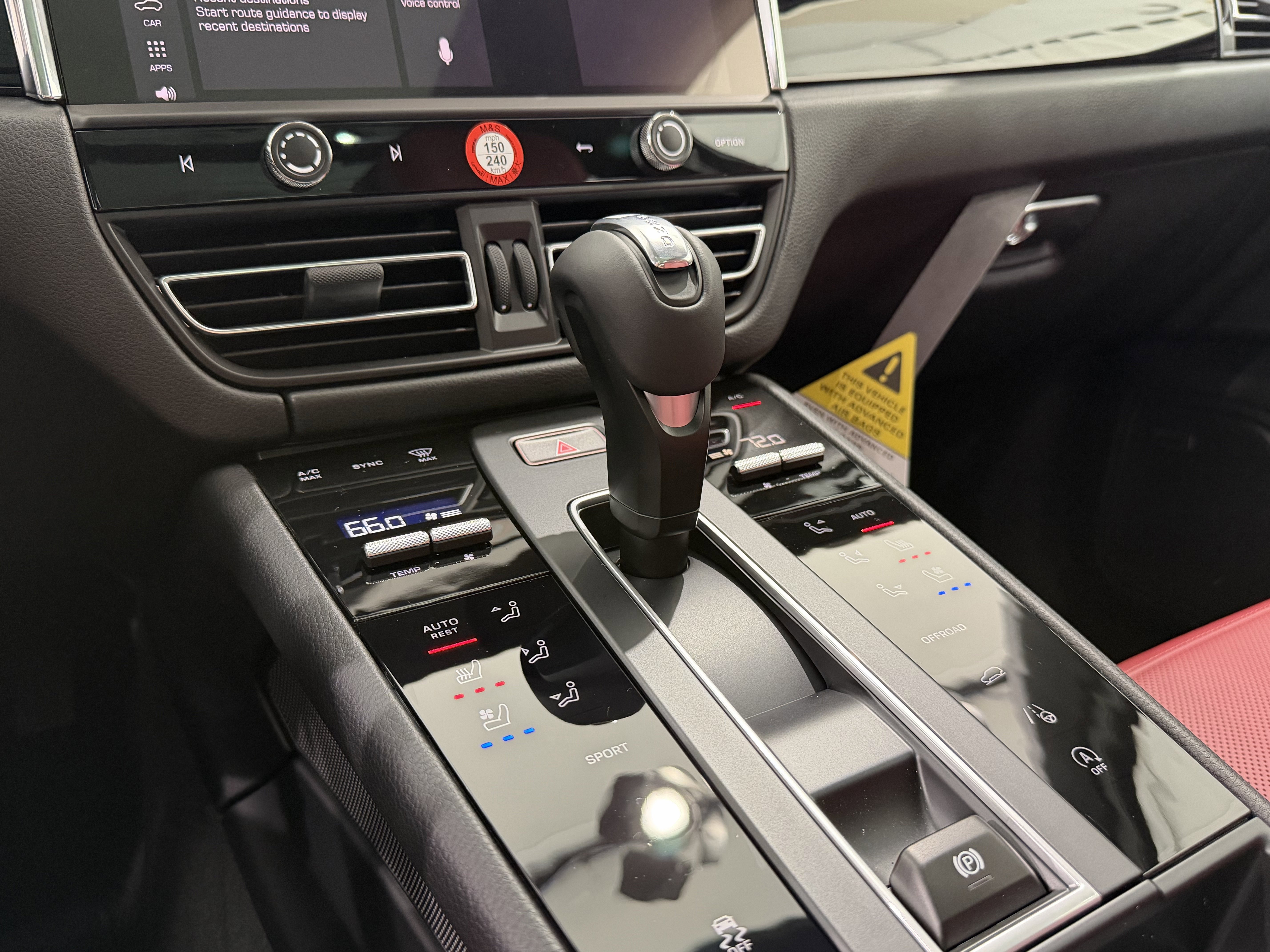 New 2026 Porsche Macan image 37