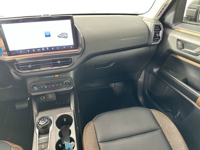 Used 2025 Ford Bronco Sport Outer Banks w/ Outer Banks Tech Package+ AWD/4WD image 28