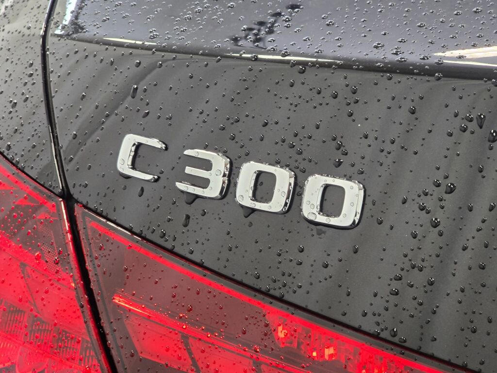 Used 2022 Mercedes-Benz C 300 4MATIC Sedan w/ Pinnacle Trim Package image 34