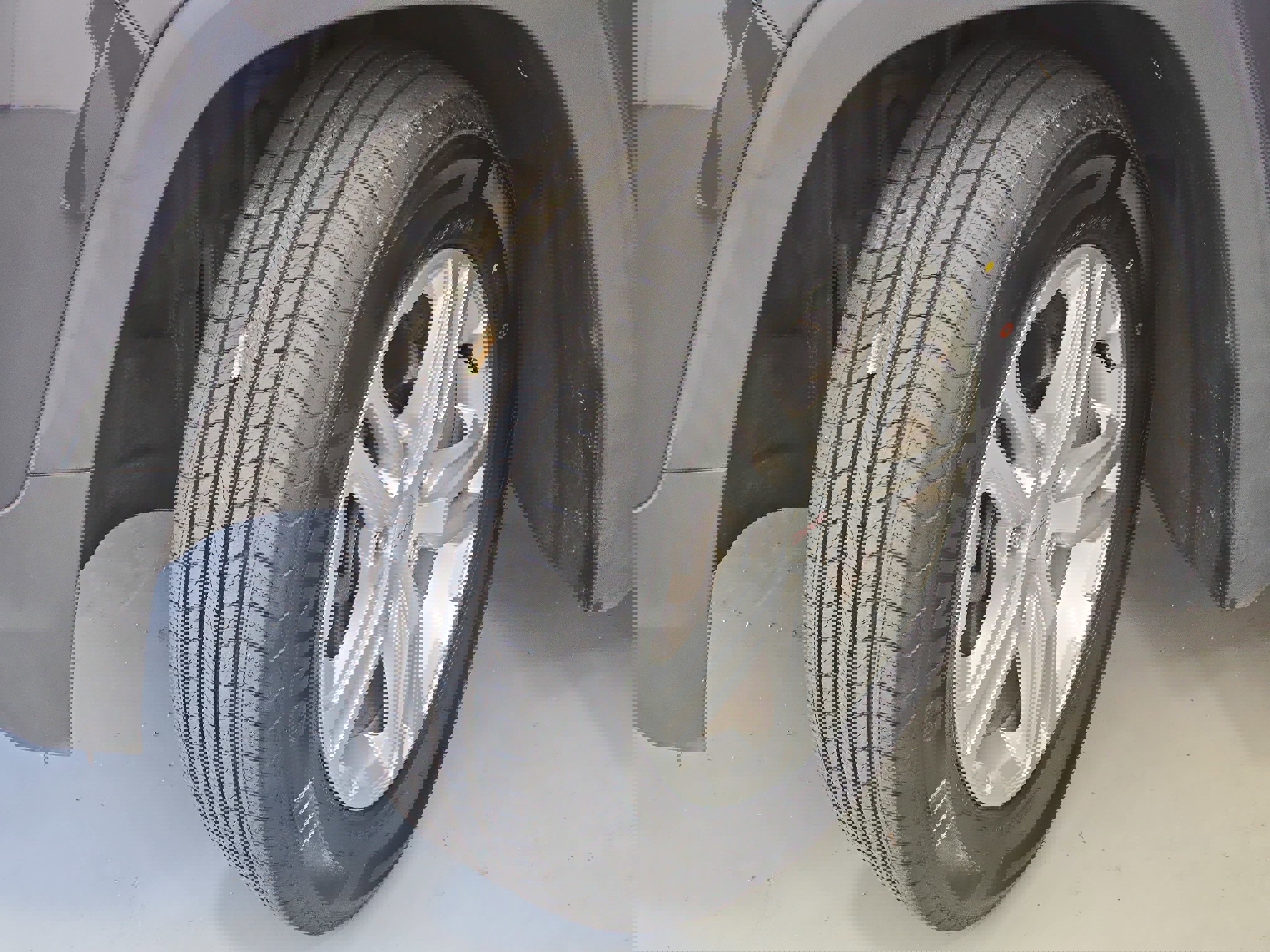 Used 2019 GMC Terrain SLE w/ Driver Convenience Package image 32