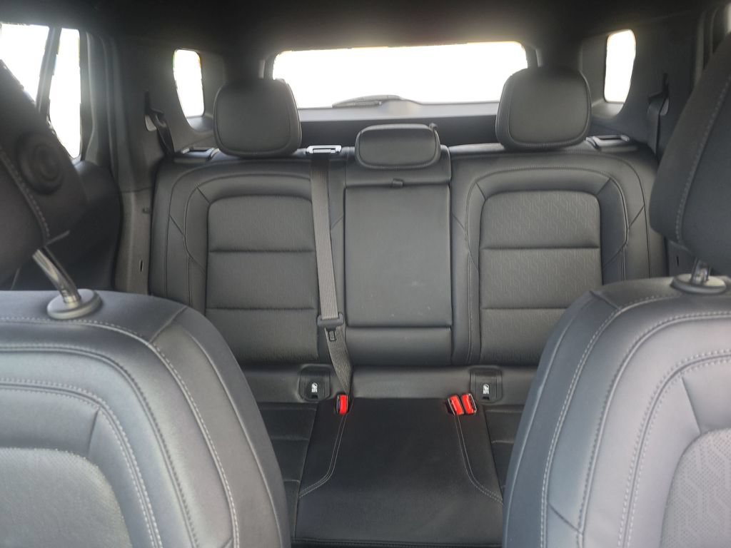 Used 2025 Chevrolet Equinox LT w/ Convenience Package II AWD/4WD image 10