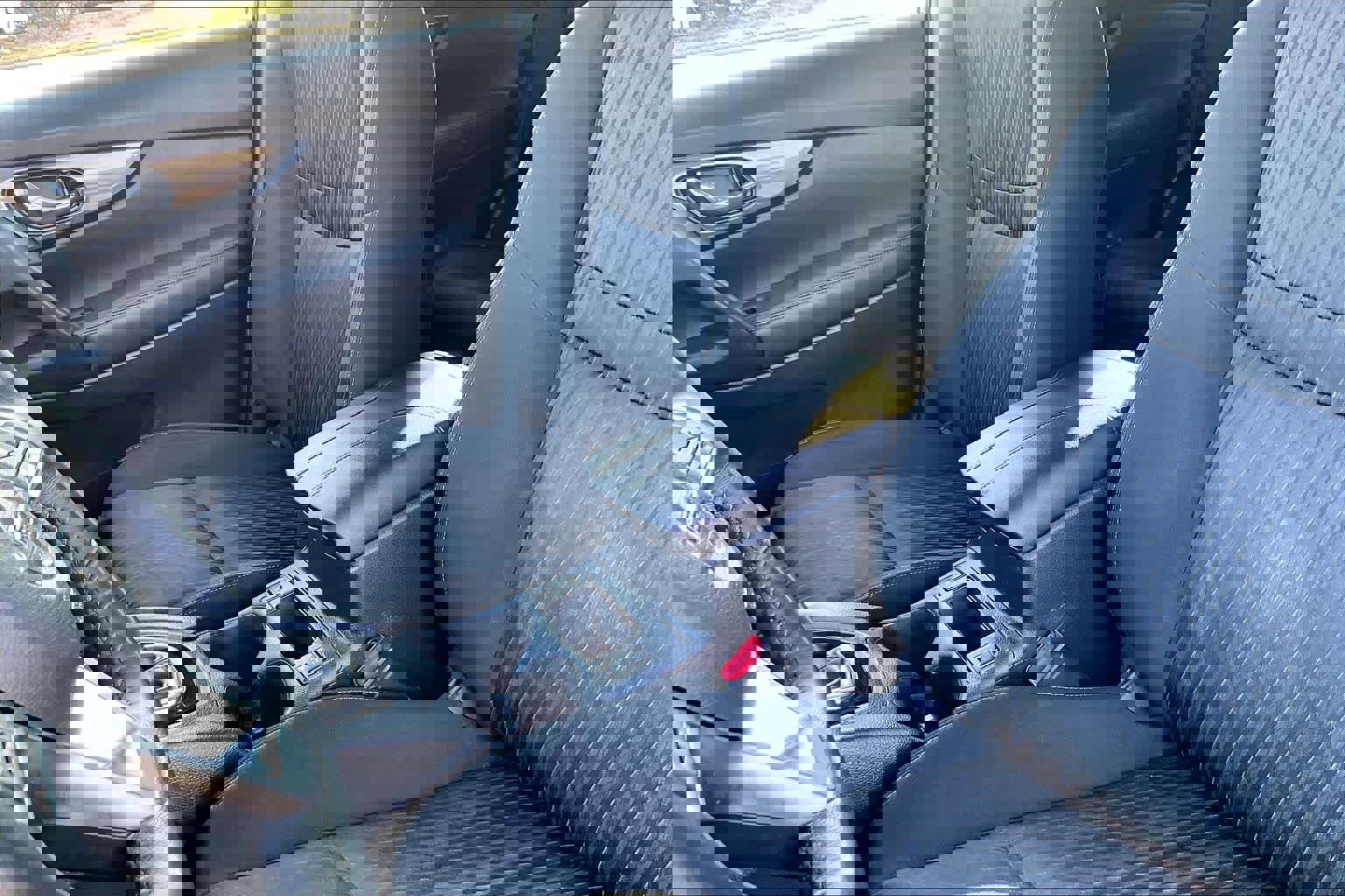 Used 2019 Nissan Rogue SV image 8