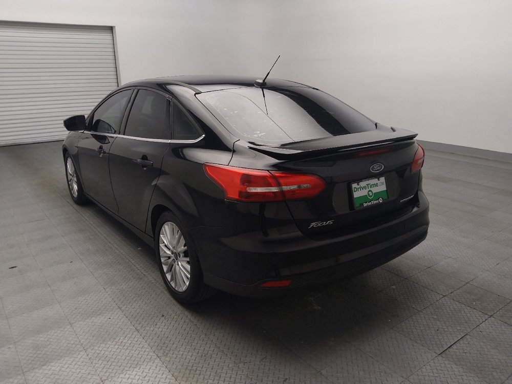 Used 2018 Ford Focus Titanium w/ Titanium Technology Package FWD image 5