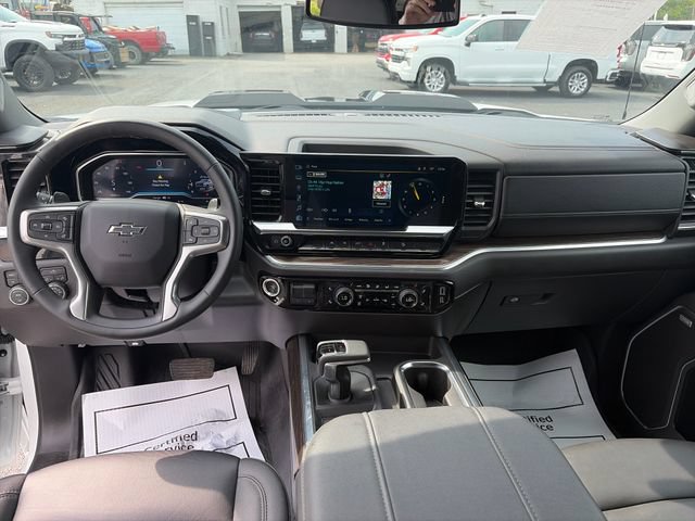 Used 2024 Chevrolet Silverado 1500 LT Trail Boss w/ Convenience Package II AWD/4WD image 12