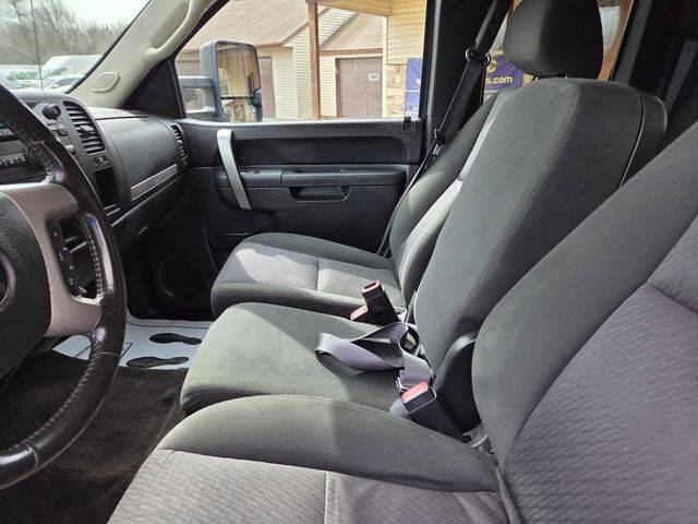 Used 2011 Chevrolet Silverado 1500 LT w/ All-Star Edition image 18