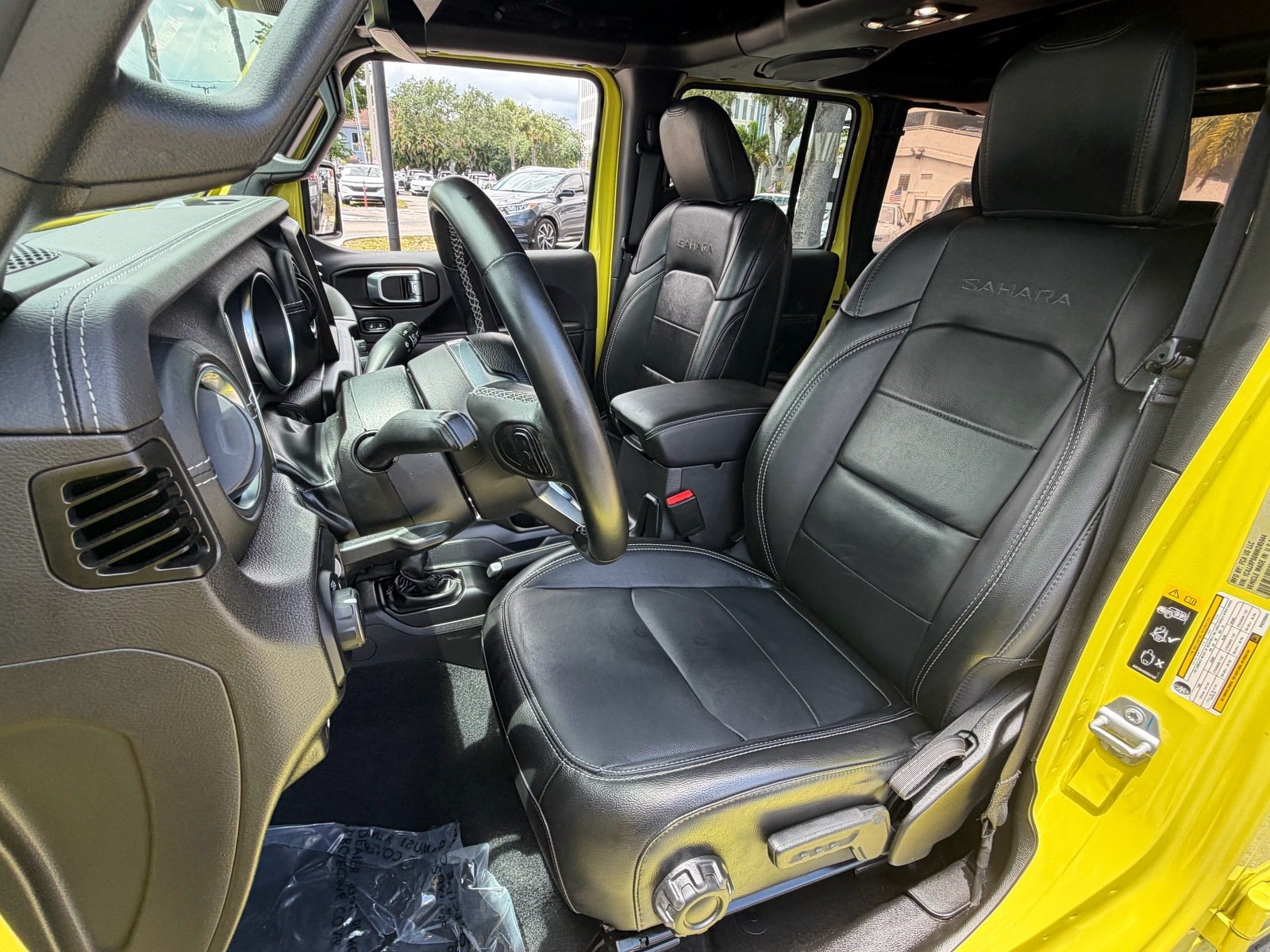 Used 2022 Jeep Wrangler Unlimited Sahara w/ Safety Group AWD/4WD image 11