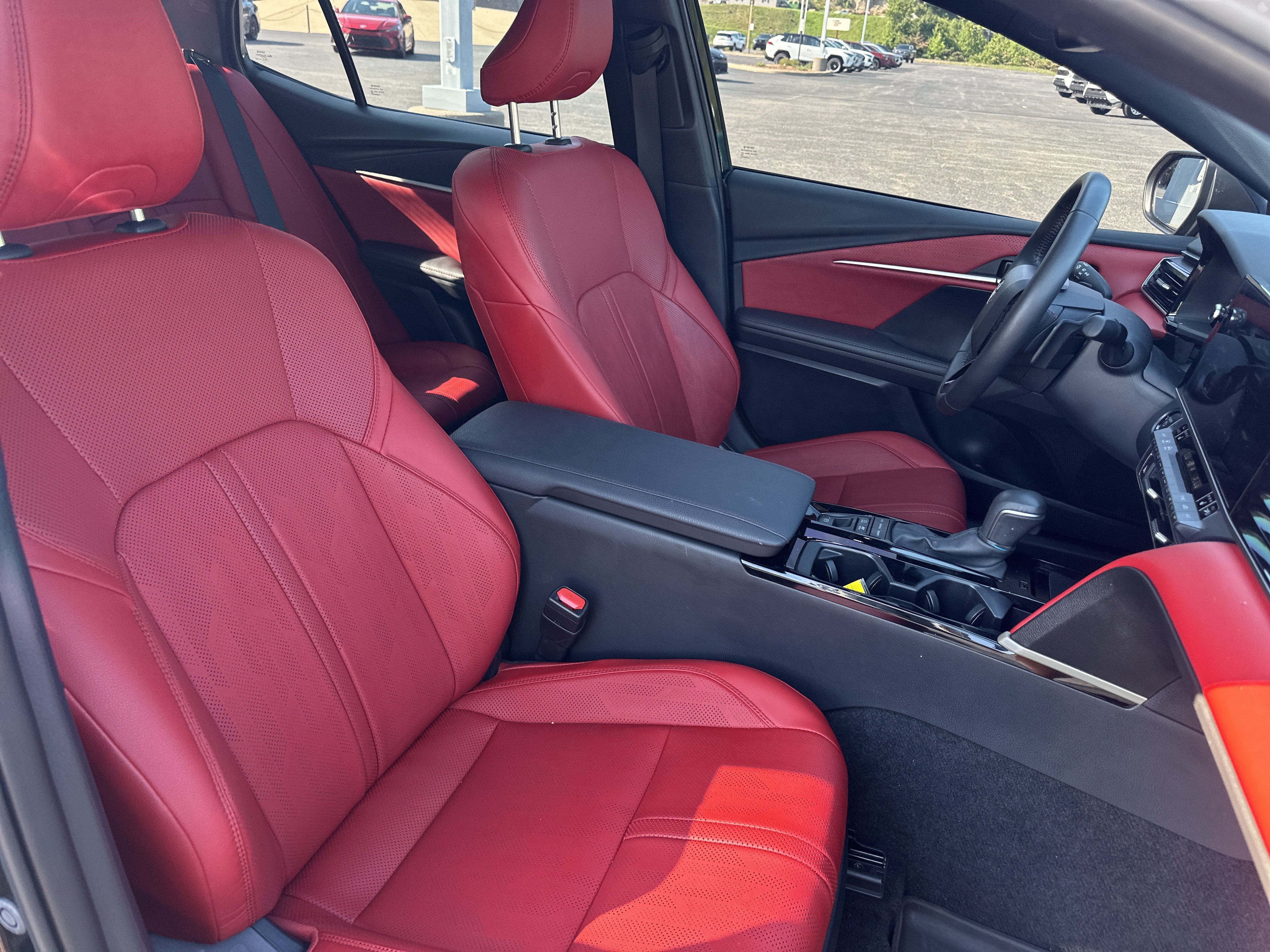 Used 2025 Toyota Camry XSE AWD/4WD image 28