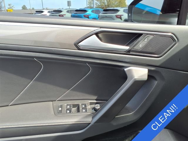 Used 2023 Volkswagen Tiguan SE R-Line FWD image 14