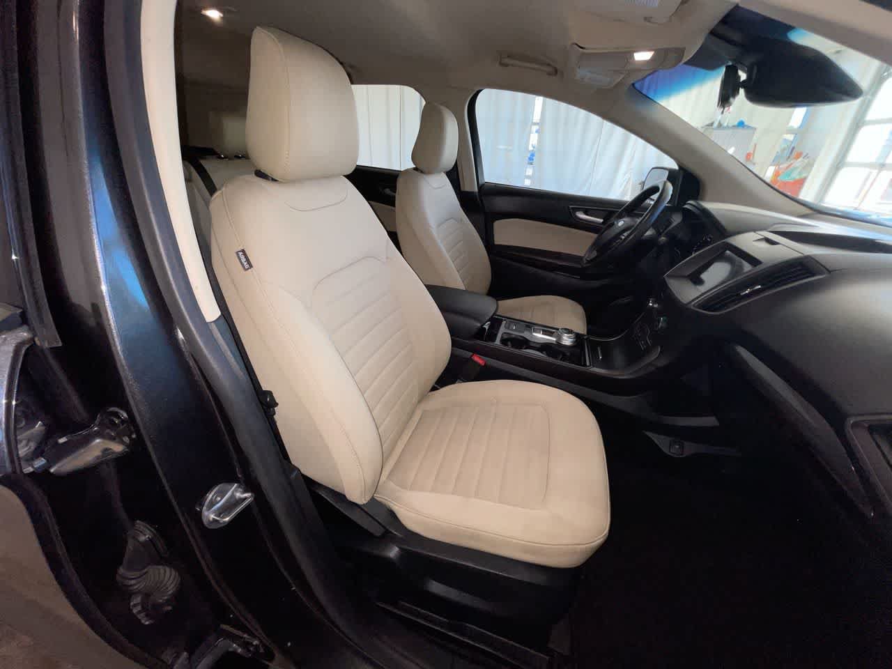 Used 2020 Ford Edge SE AWD/4WD image 25