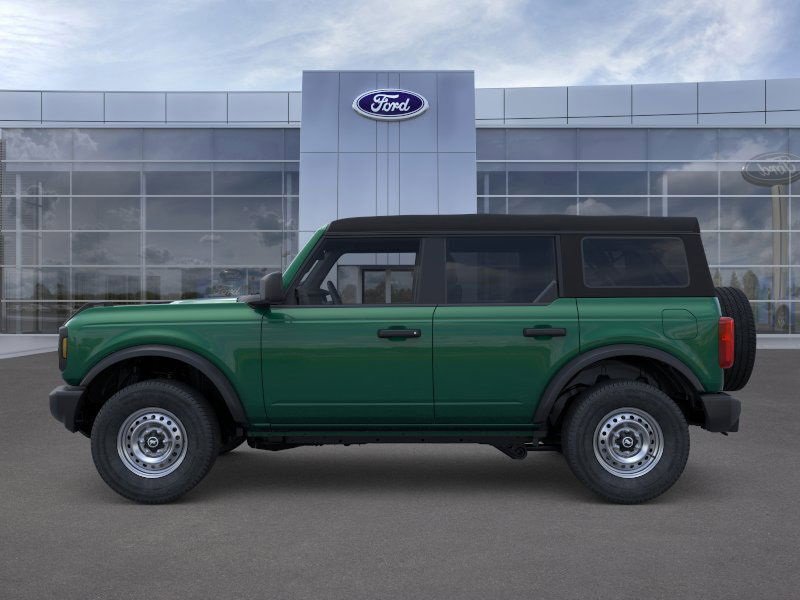 New 2025 Ford Bronco 4-Door image 3