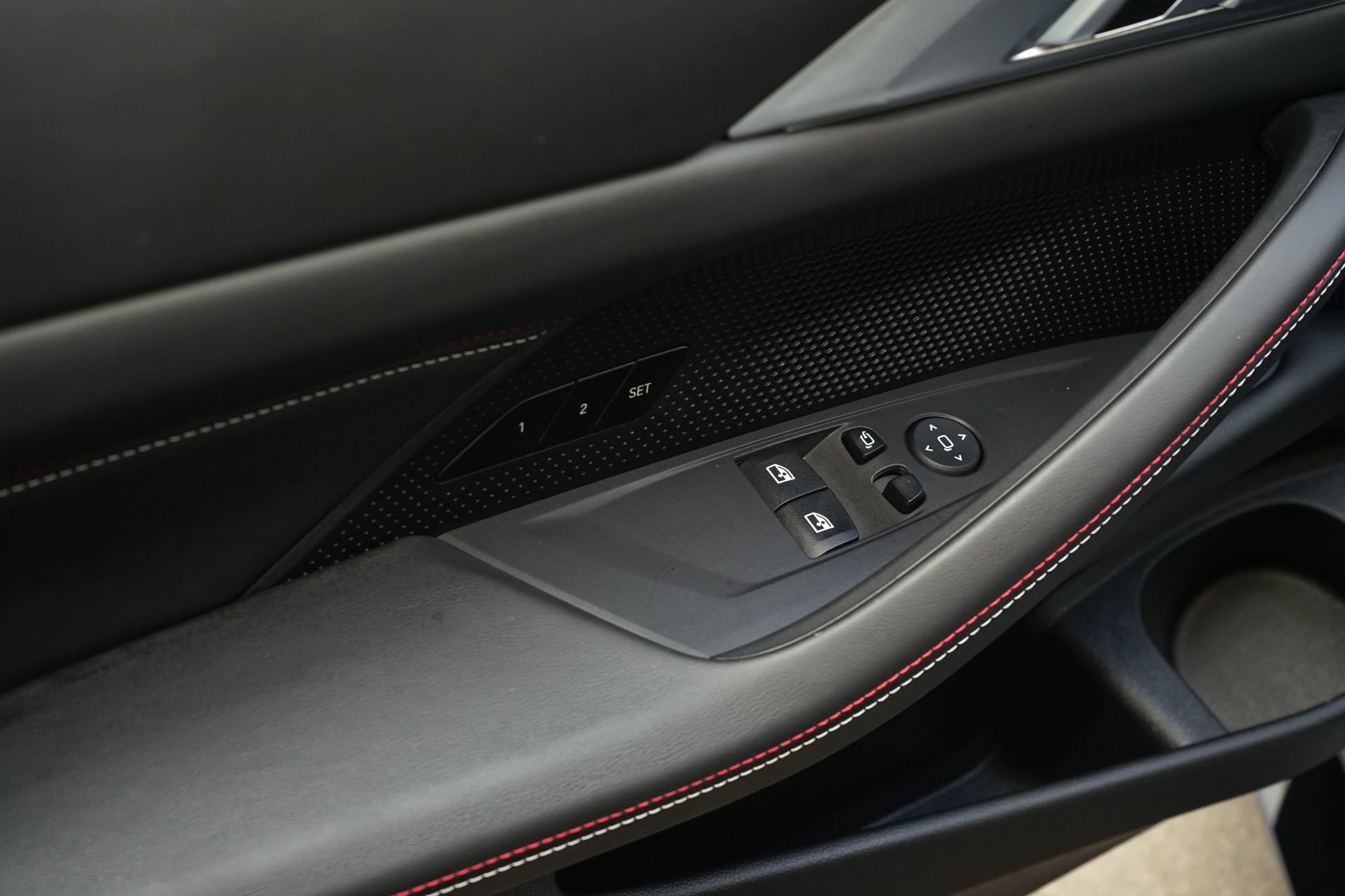 Used 2023 BMW M4 CSL image 30