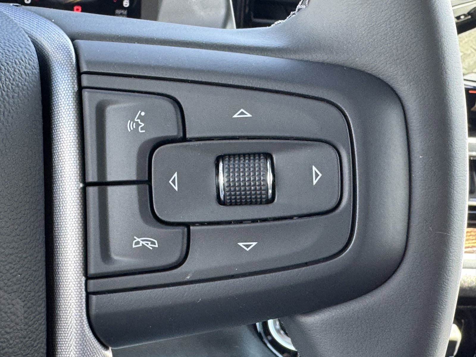New 2025 GMC Sierra 1500 Elevation AWD/4WD image 19