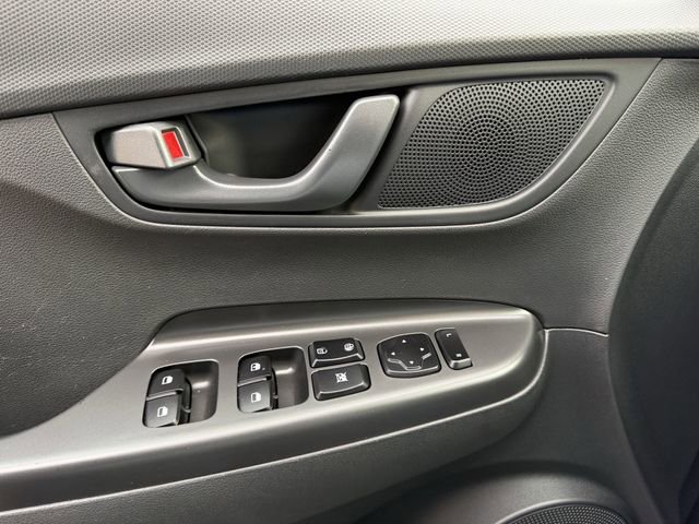 Used 2023 Hyundai Kona SE image 21