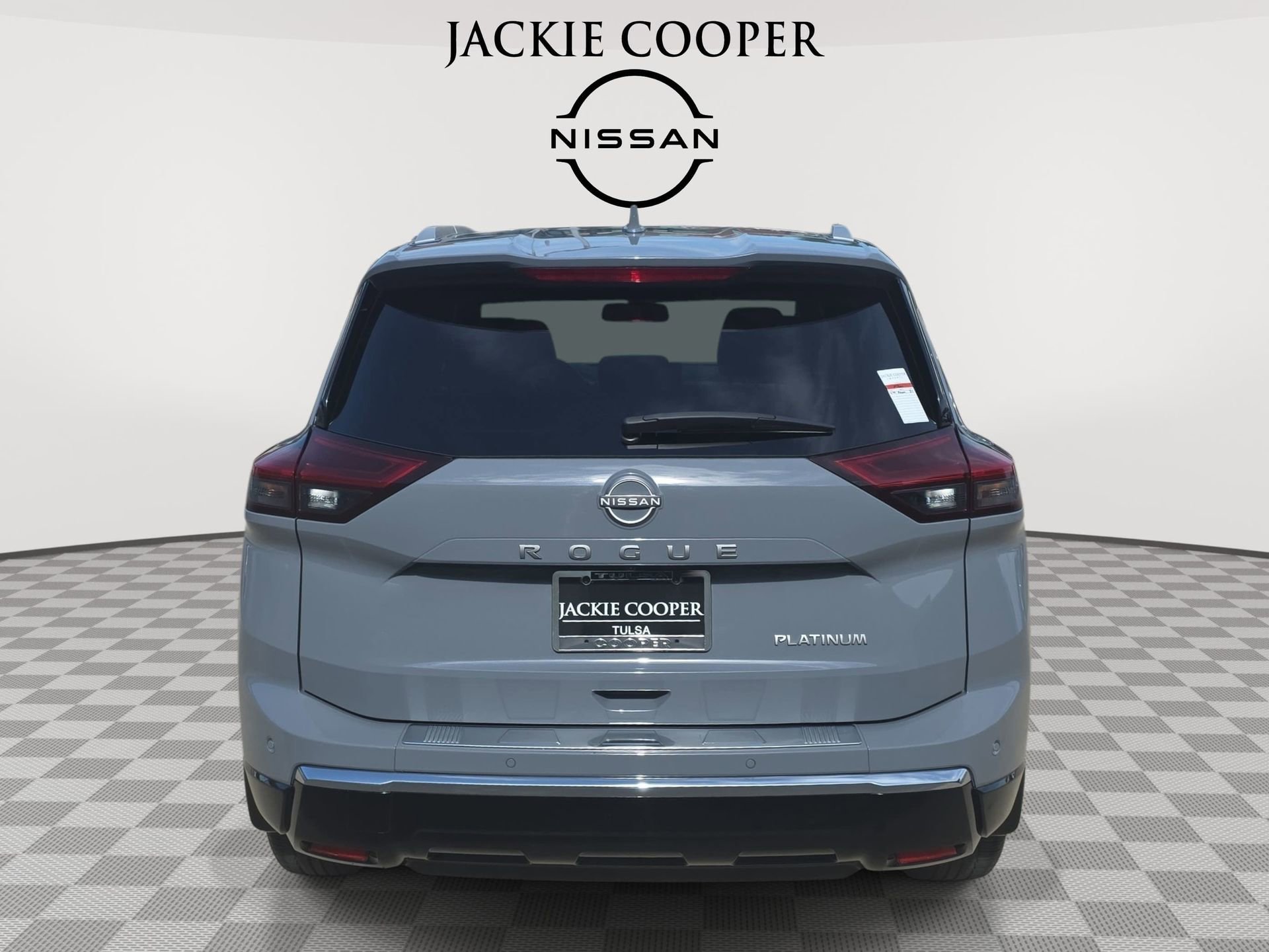 Used 2024 Nissan Rogue Platinum w/ Platinum Premium Package FWD image 6