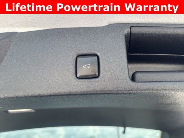 Used 2024 Ford Escape ST-Line AWD/4WD image 16