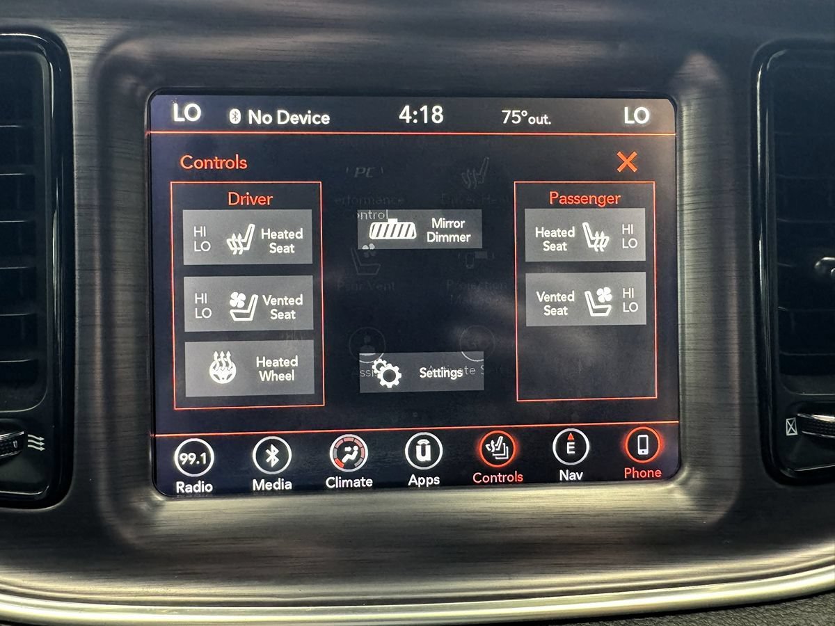 Used 2018 Dodge Challenger R/T Plus RWD image 31