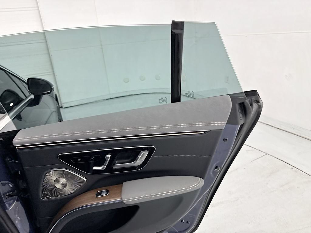 Certified 2024 Mercedes-Benz EQS 580 4MATIC Sedan image 26