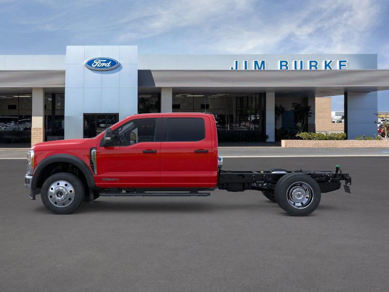 New 2025 Ford F550 4x4 Crew Cab Super Duty w/ XLT Value Package image 3