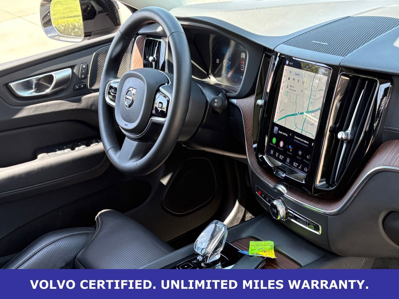 Certified 2023 Volvo XC60 B5 Ultimate w/ Climate Package image 37