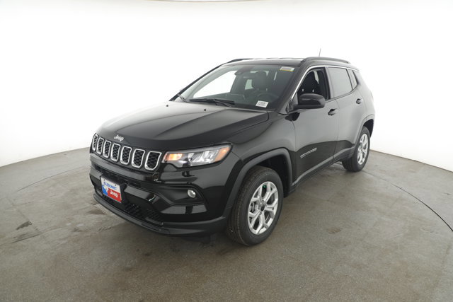 New 2026 Jeep Compass Latitude image 2
