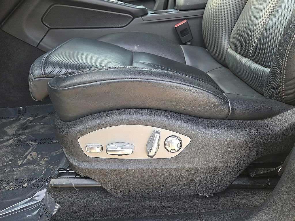 Used 2024 Porsche Macan Turbo image 25