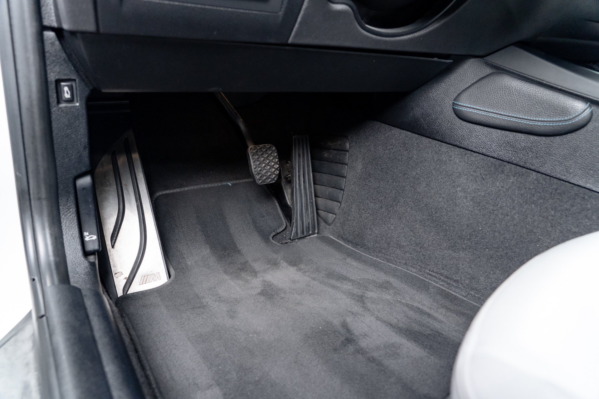 Used 2016 BMW M2 RWD image 30