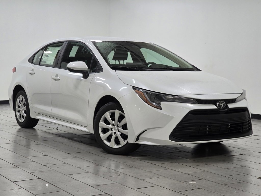 New 2026 Toyota Corolla LE image 2