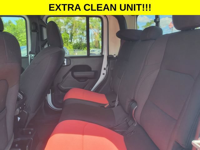 Used 2023 Jeep Gladiator Sport AWD/4WD image 23