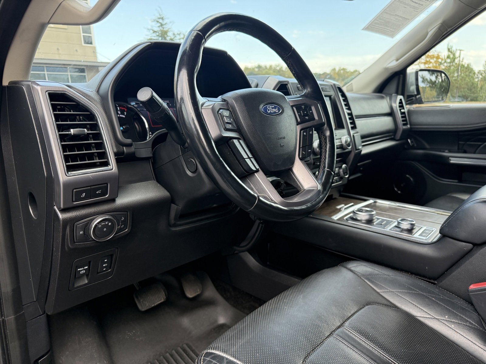 Used 2018 Ford Expedition Platinum image 21