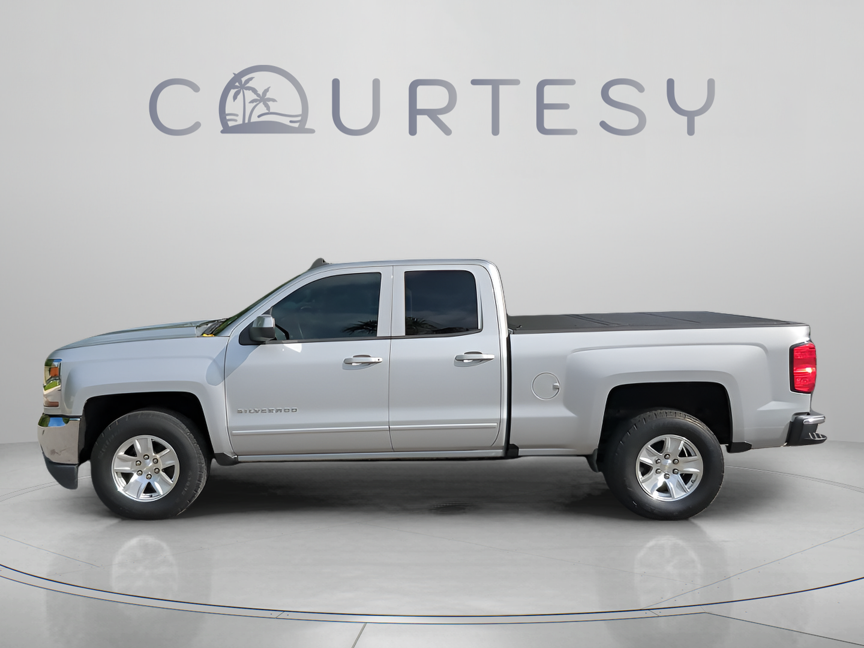 Used 2017 Chevrolet Silverado 1500 LT w/ All Star Edition RWD image 2