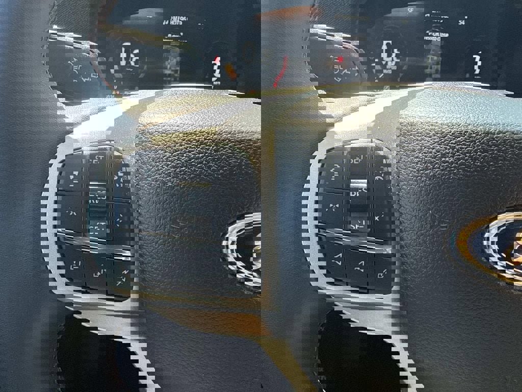 Used 2026 Ford Explorer Active AWD/4WD image 31