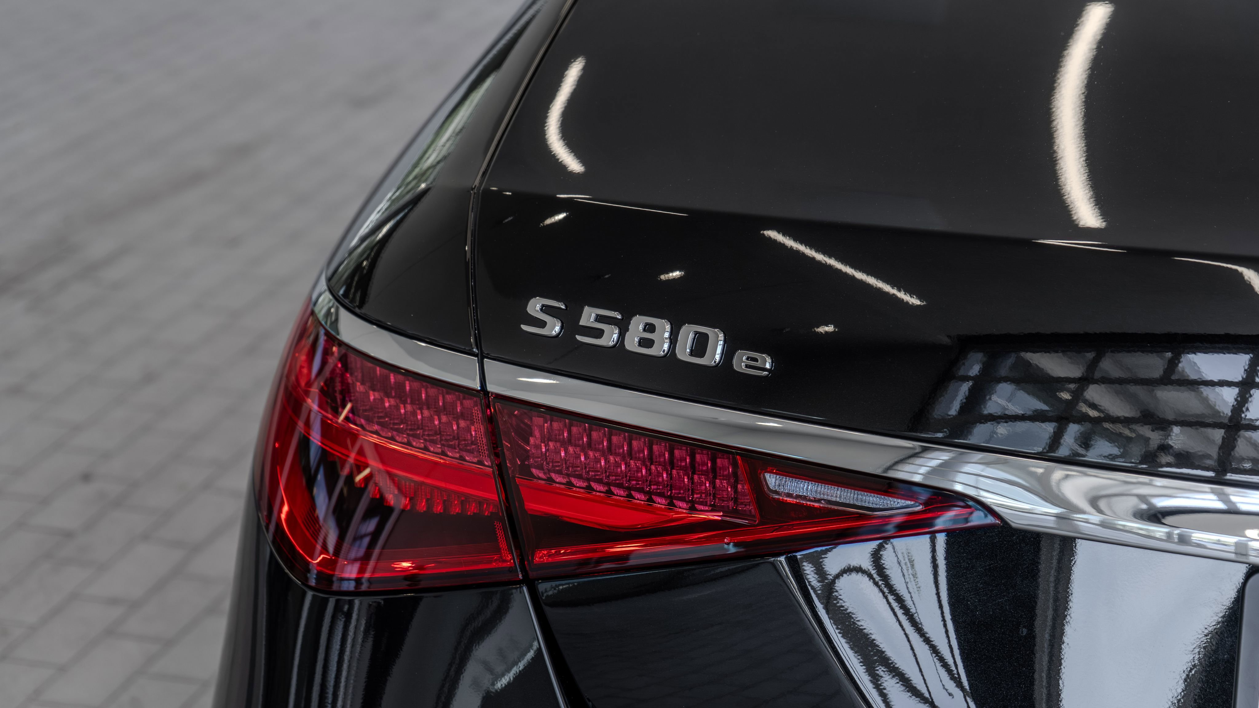 New 2026 Mercedes-Benz S 580e 4MATIC Sedan image 22