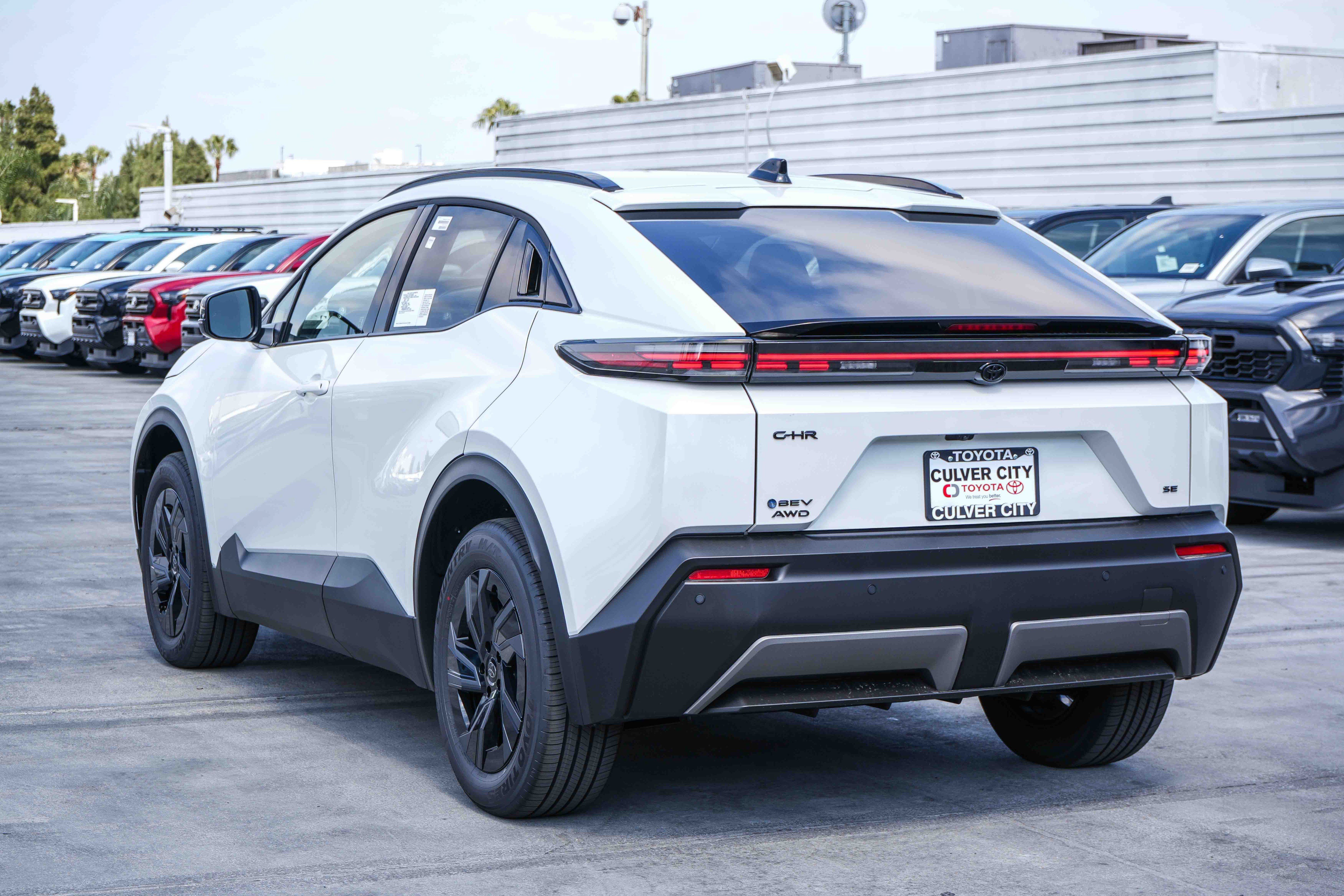 New 2026 Toyota C-HR AWD/4WD image 9